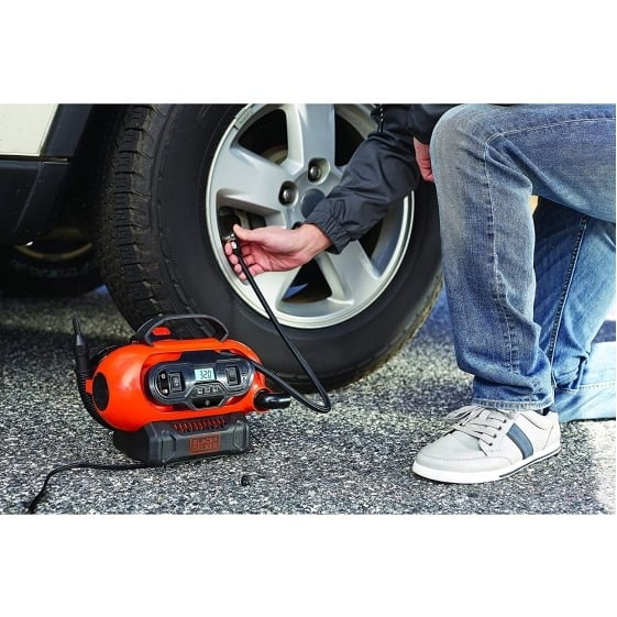 Αεροσυμπιεστής Black & Decker 12V 230V 160PSI 11Bar (Xωρίς Mπαταρία 18V + Φορτιστή)